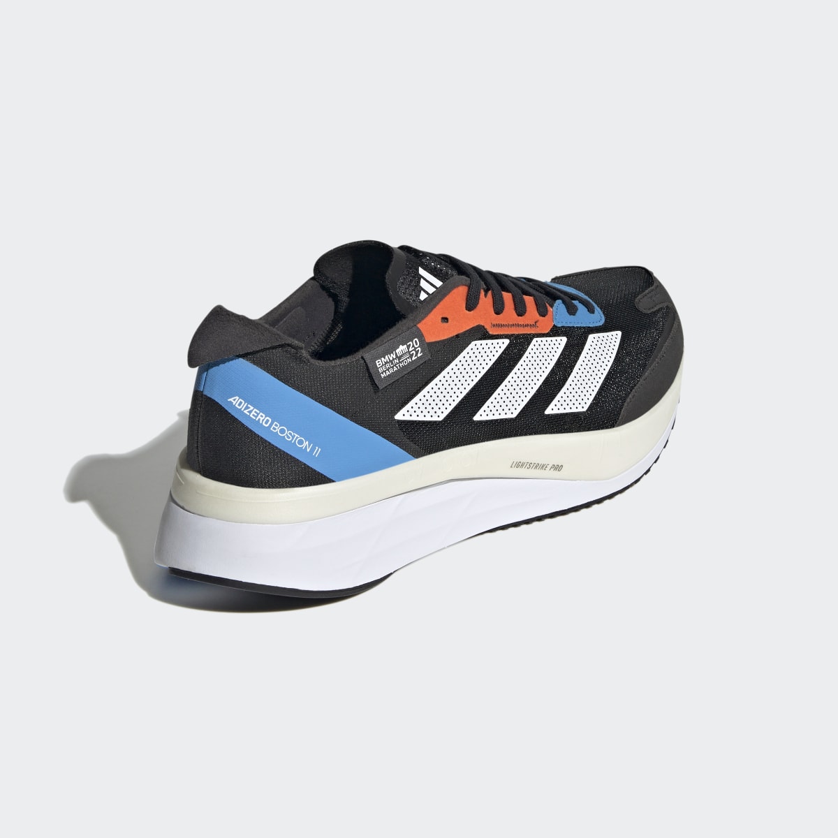 Adidas Adizero Boston 11 Berlin Laufschuh. 6