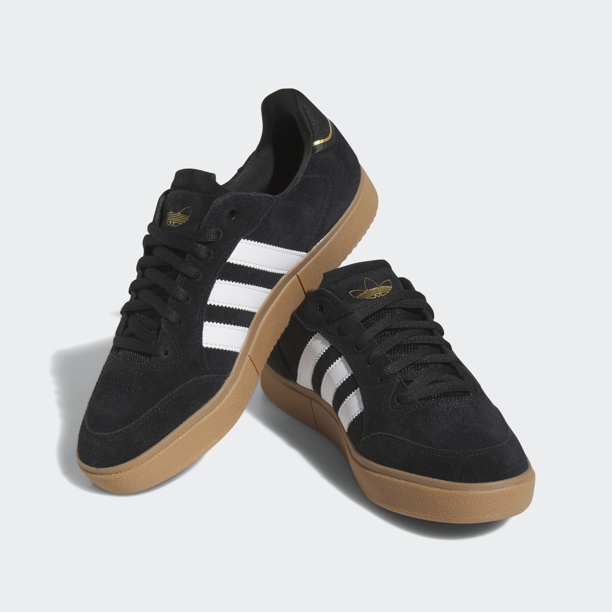 Adidas Chaussure Tyshawn Low. 5