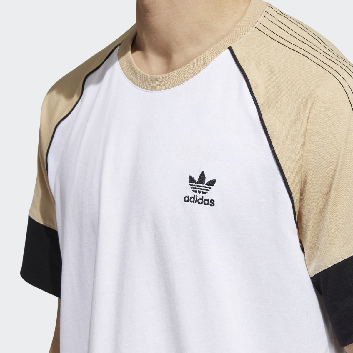 Adidas T-shirt à manches courtes SST. 6