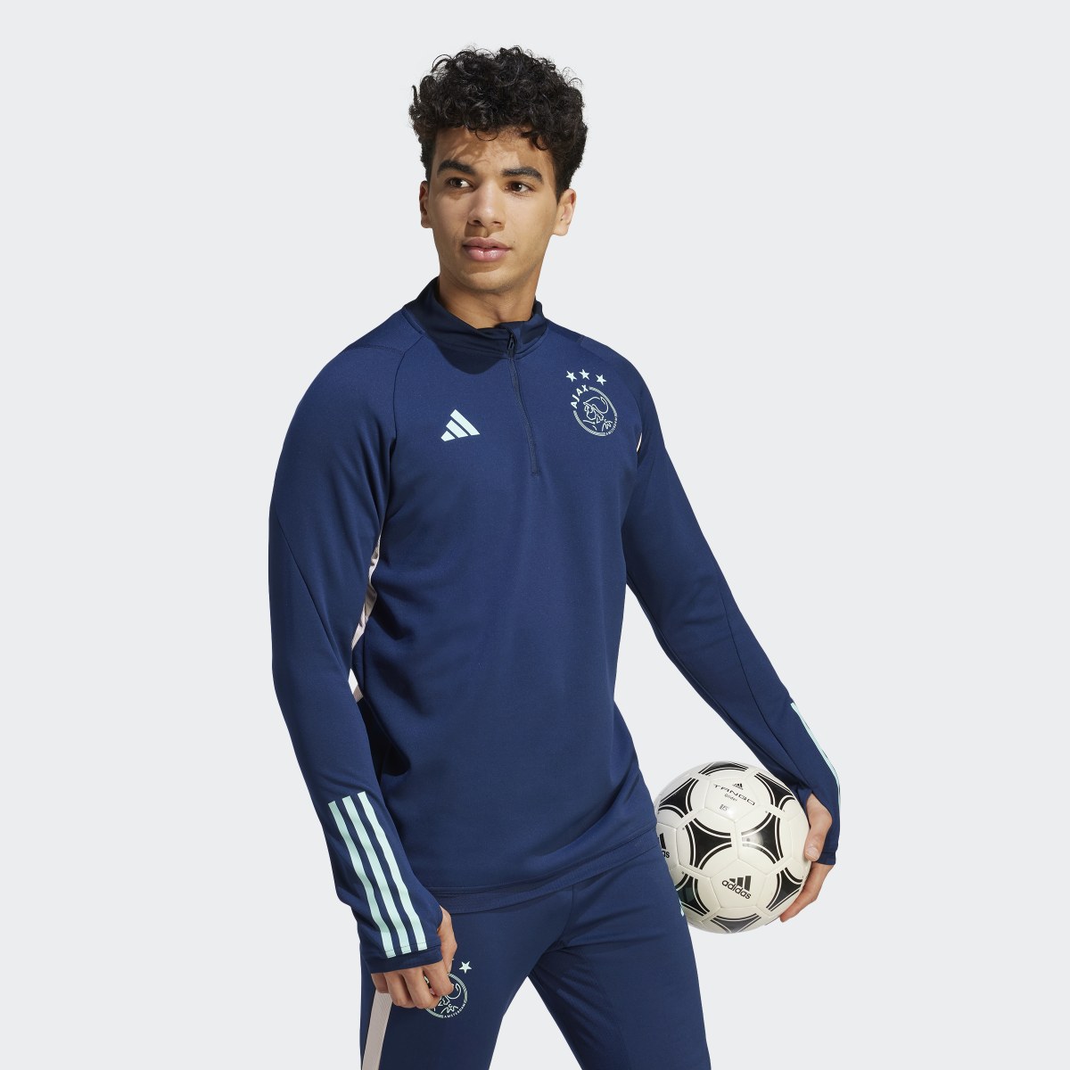 Adidas Ajax Tiro 23 Trainingsoberteil. 4