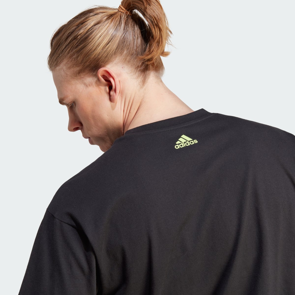 Adidas Graphic T-Shirt – Genderneutral. 6