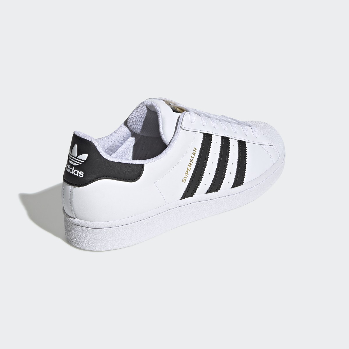 Adidas Chaussure Superstar. 12