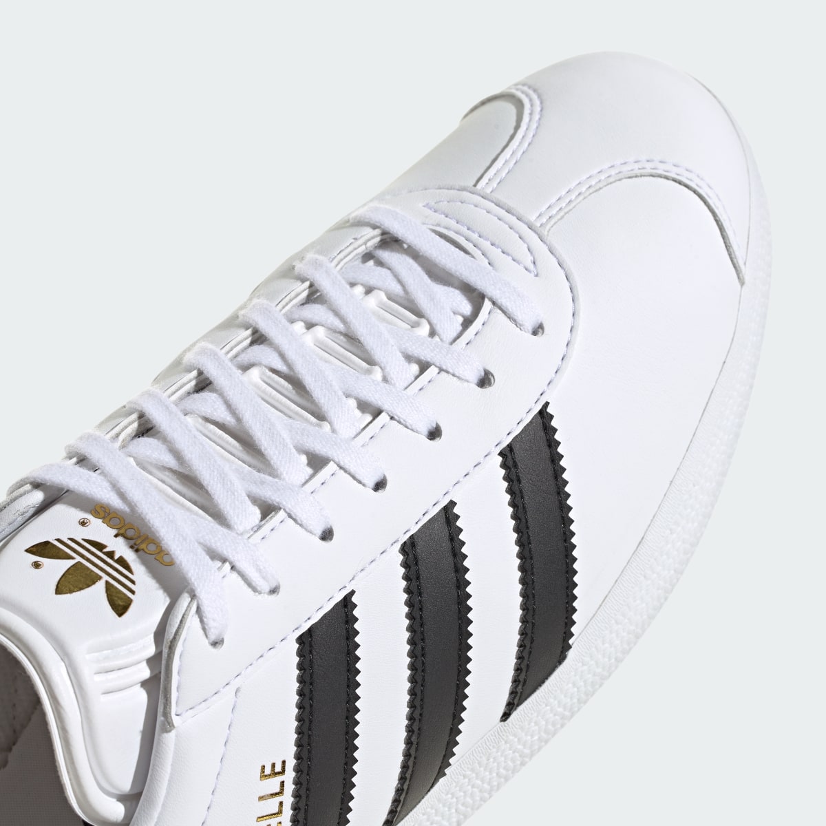 Adidas GAZELLE. 8