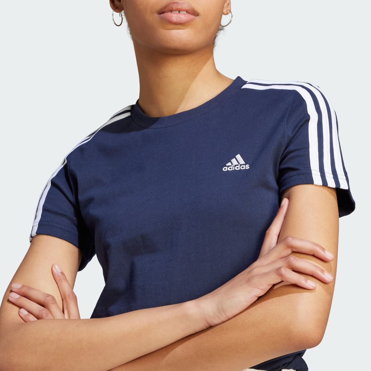 Adidas T-shirt LOUNGEWEAR Essentials Slim 3-Stripes. 6