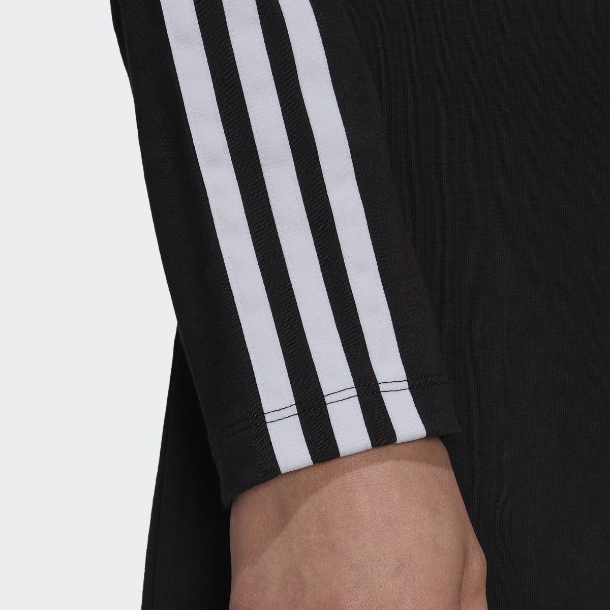 Adidas Abito adicolor Classics Cardigan. 7