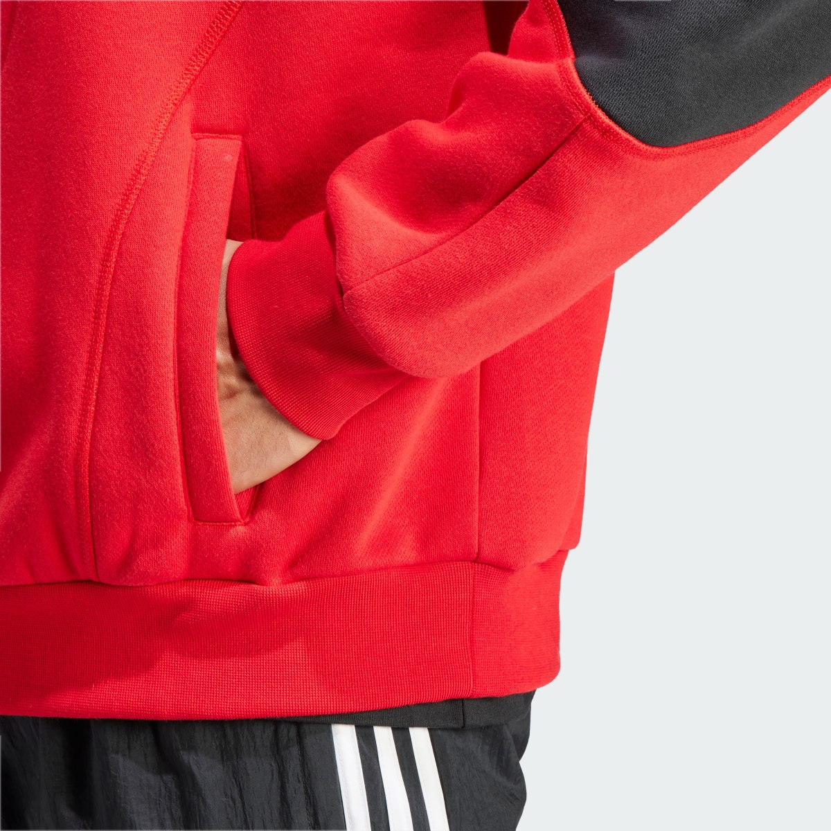 Adidas Rekive Hoodie. 7