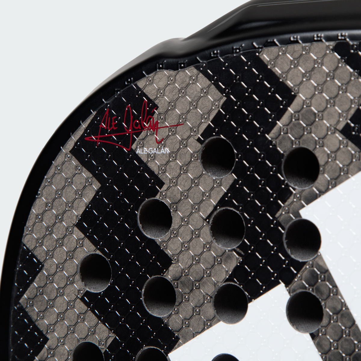 Adidas Raquete de Padel HRD+ Metalbone. 5