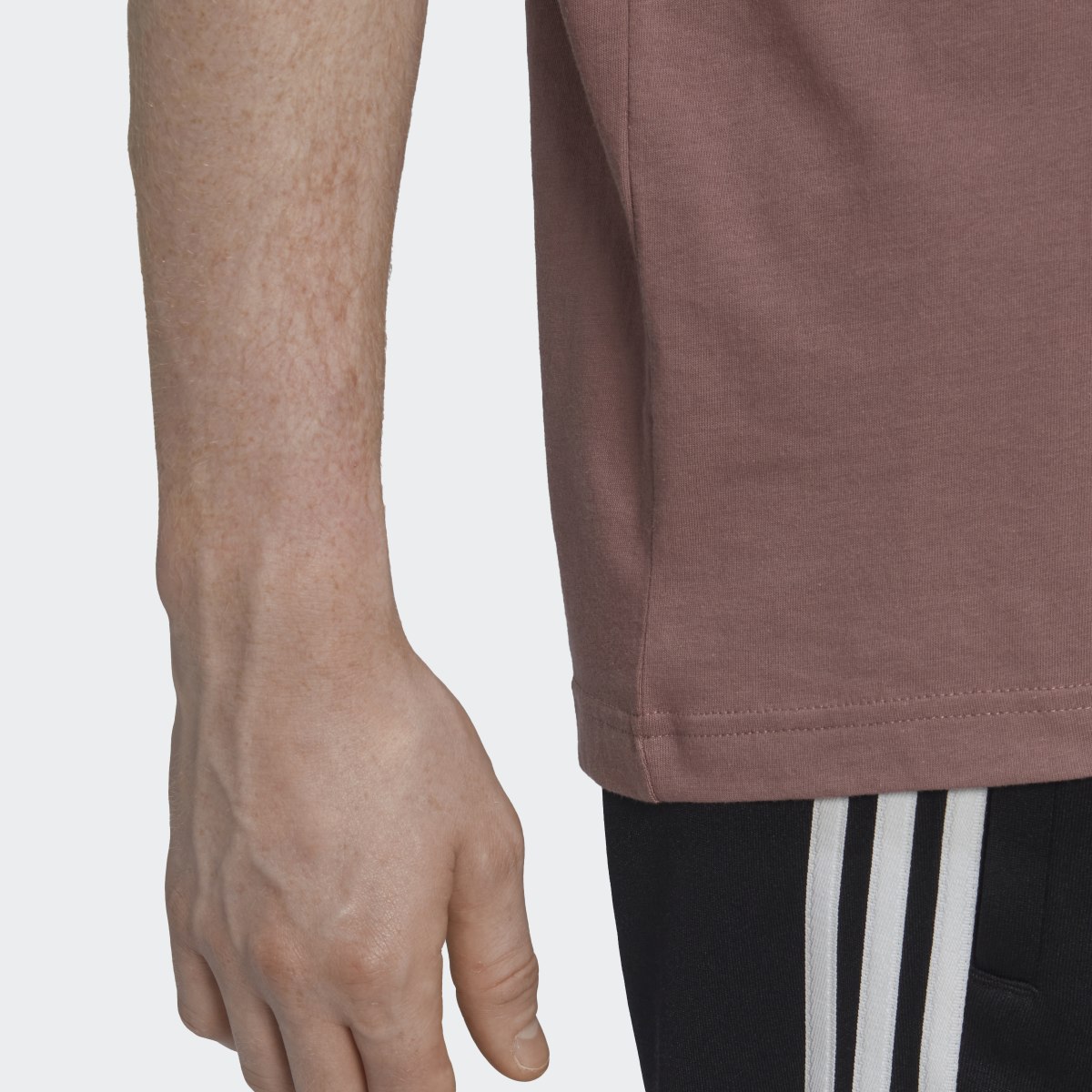 Adidas Adicolor Essentials Trefoil T-Shirt. 7