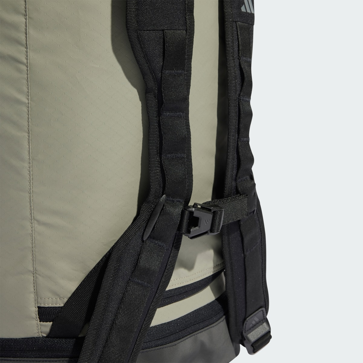 Adidas Hybrid Duffel Bag. 7
