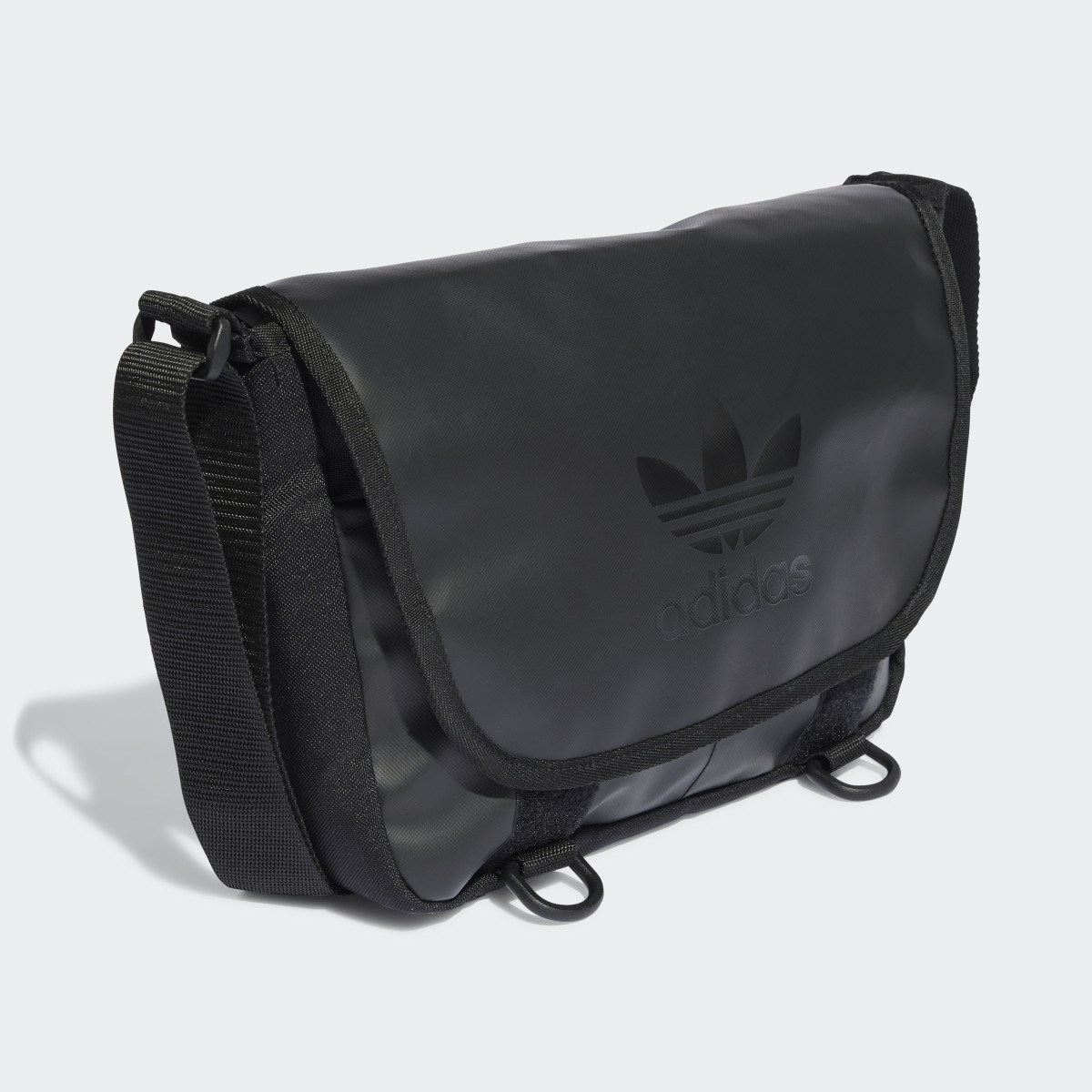Adidas Adicolor Archive Messenger Bag. 4