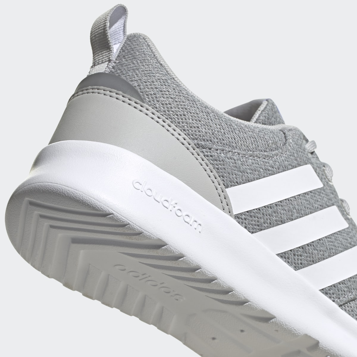 Adidas Chaussure QT Racer 2.0. 10