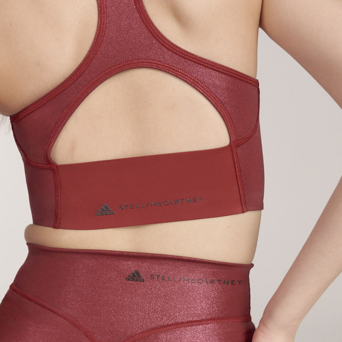 Adidas Top adidas by Stella McCartney Shiny Training Crop. 12