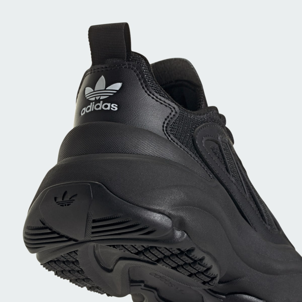 Adidas Chaussure Ozgaia. 9