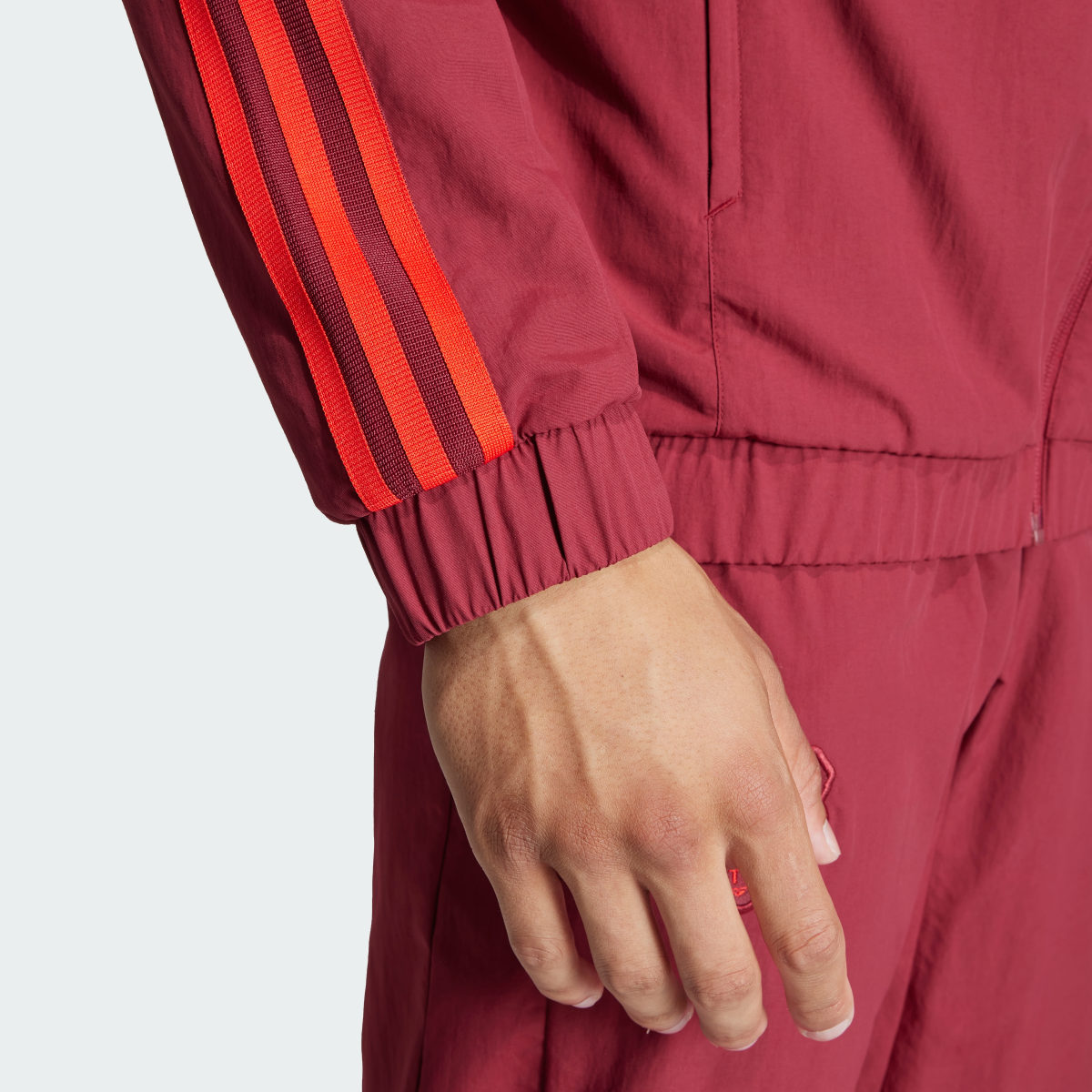 Adidas Casaco de Apresentação Tiro 23 do Manchester United. 7