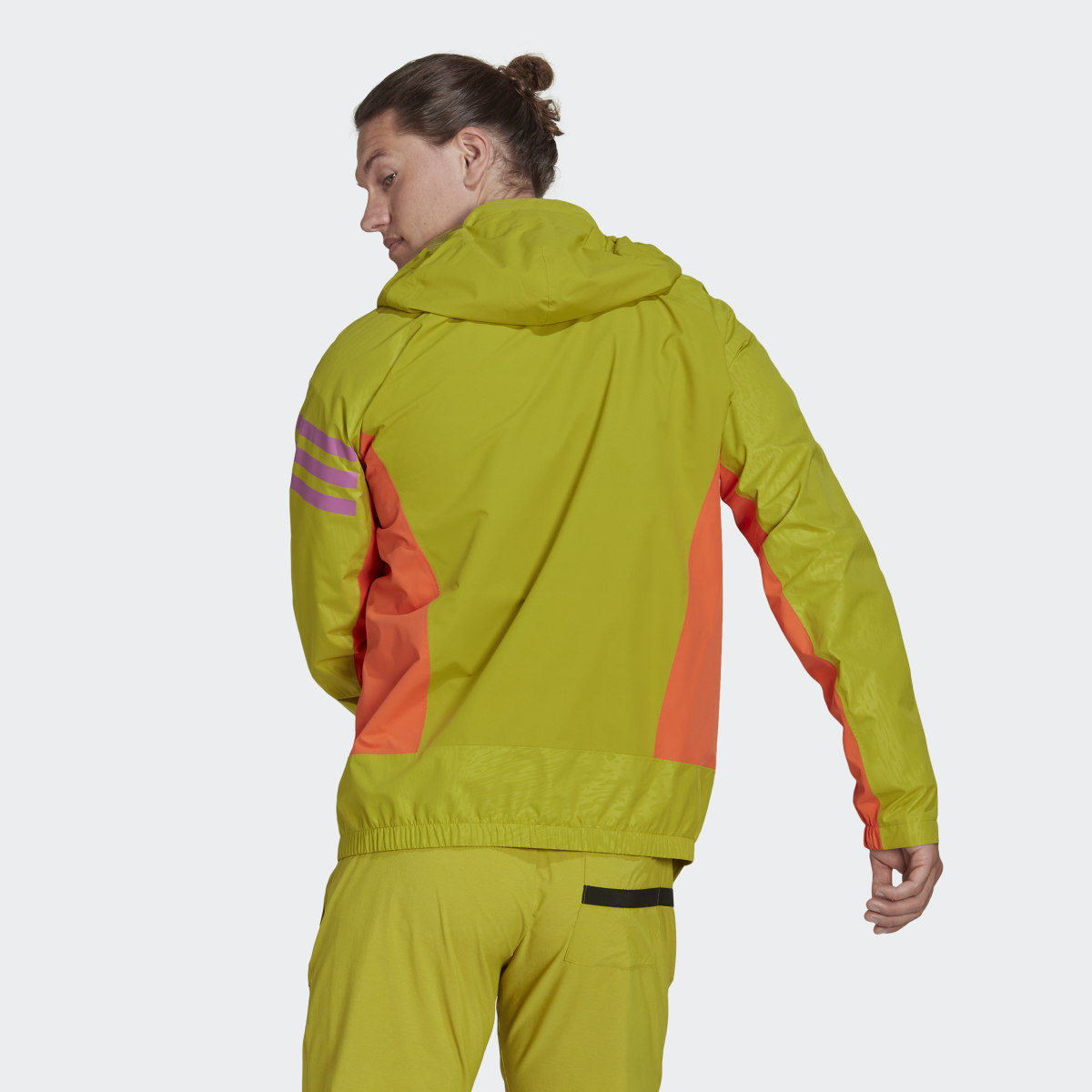 Adidas Chaqueta impermeable con capucha Terrex Utilitas. 4