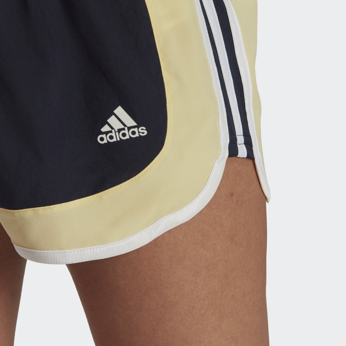 Adidas Marathon 20 Colourblock Laufshorts. 5