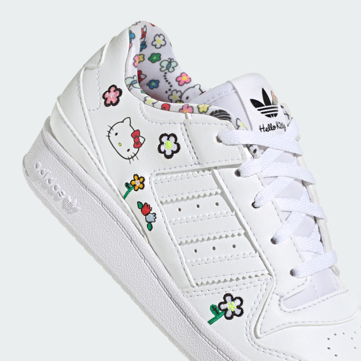 Adidas Tenis Forum Low adidas Originals x Hello Kitty para Niños. 10