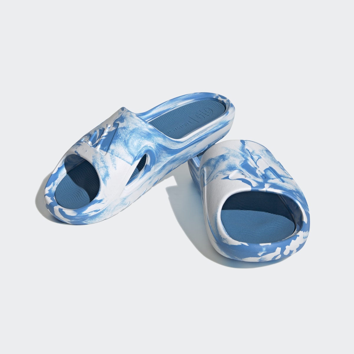 Adidas Adicane Slides. 5