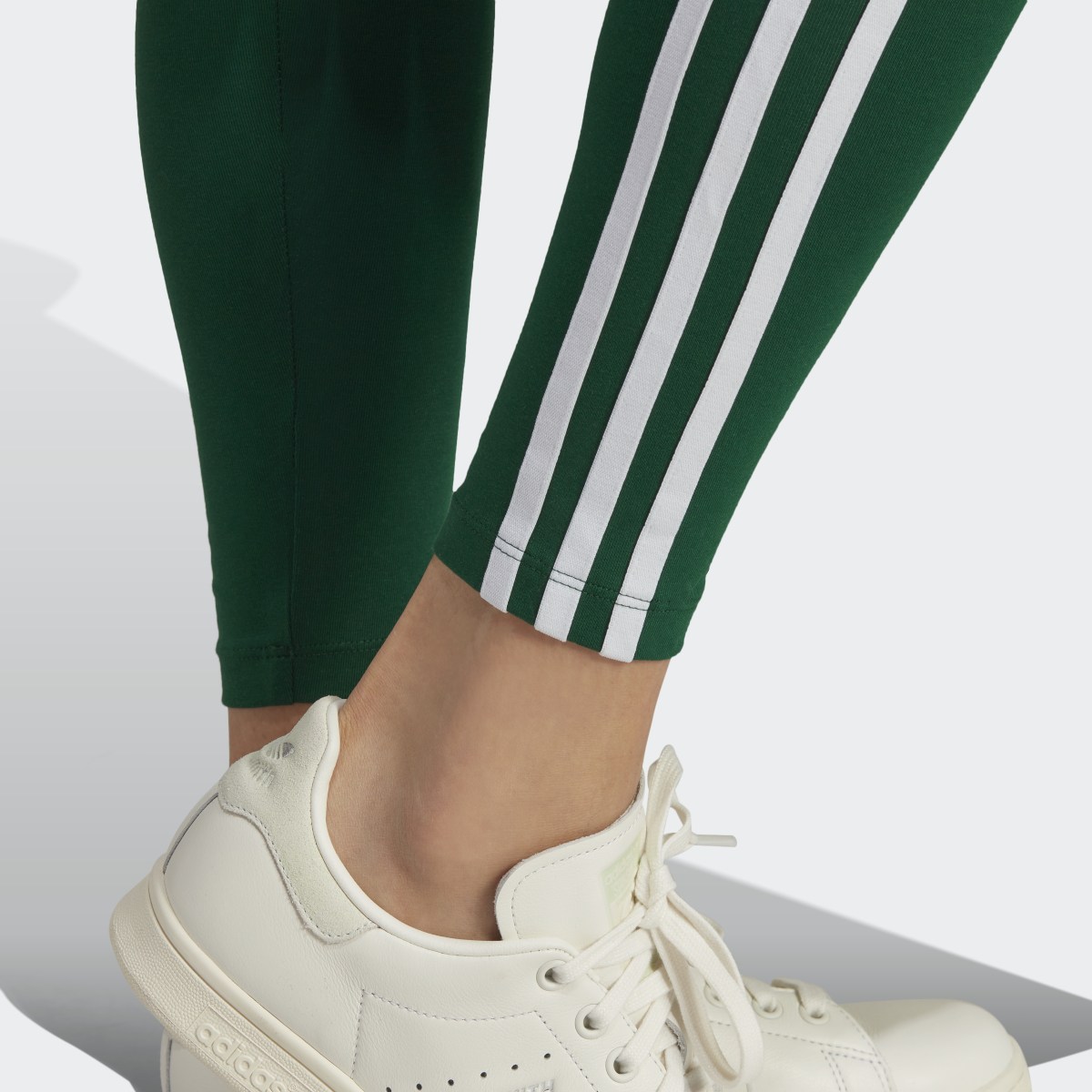 Adidas Adicolor Classics 3-Stripes Leggings. 6