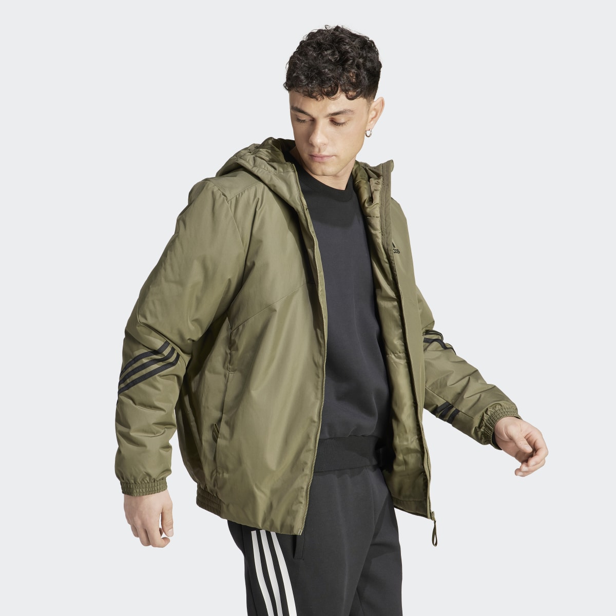 Adidas Chaqueta con capucha Back to Sport. 4