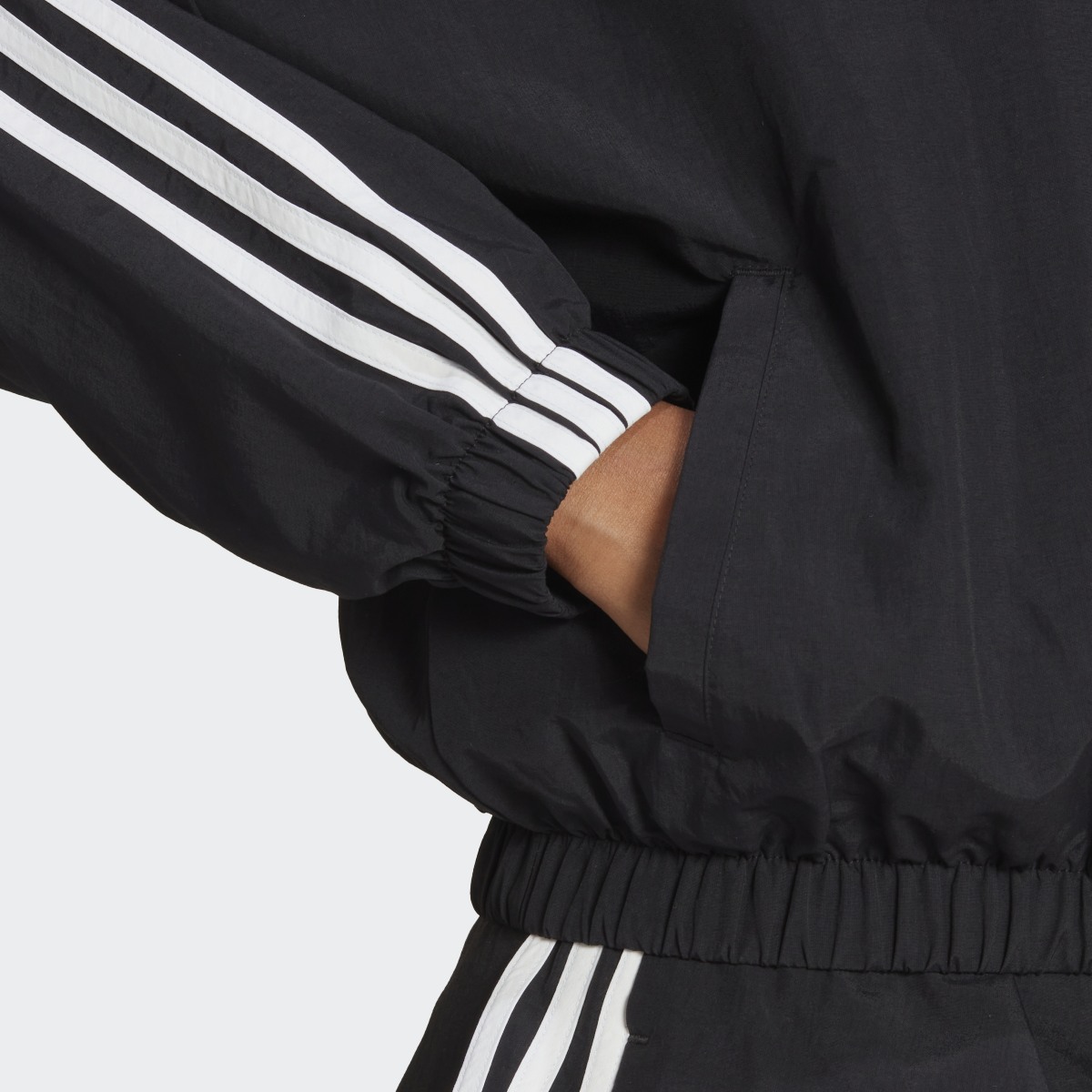 Adidas Essentials 3-Stripes Woven Windbreaker. 7