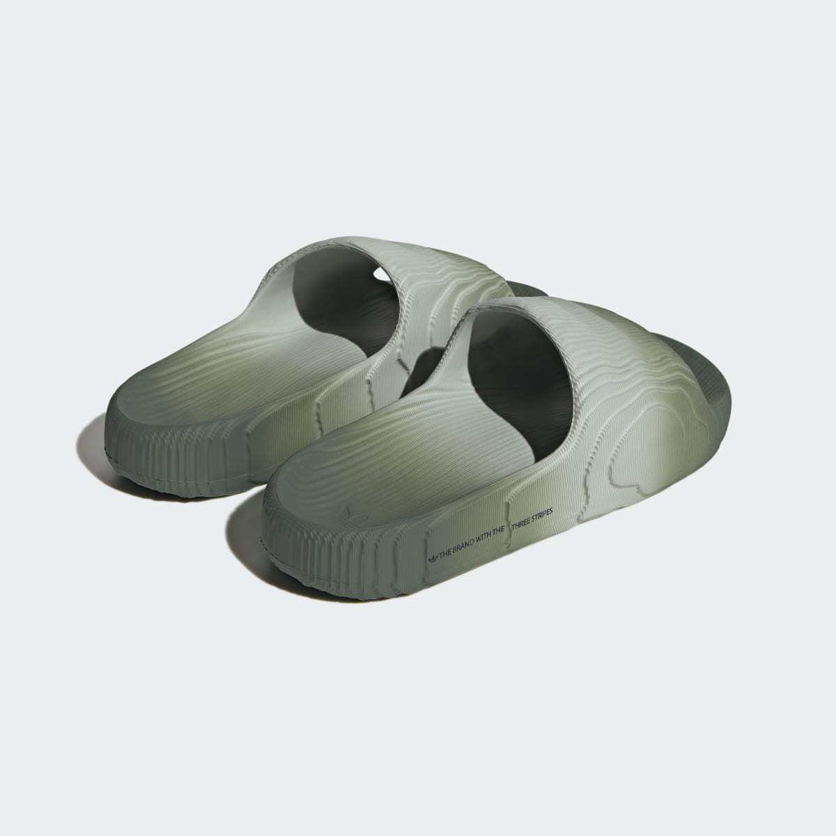 Adidas Chancla Adilette 22. 6