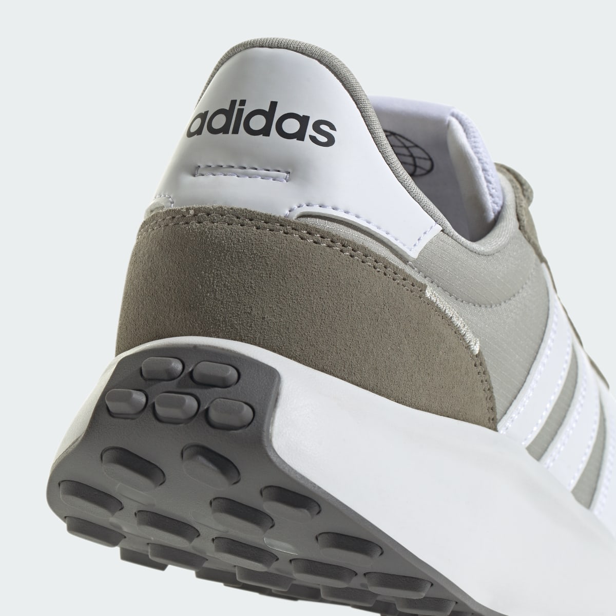 Adidas Run 70s Lifestyle Laufschuh. 10