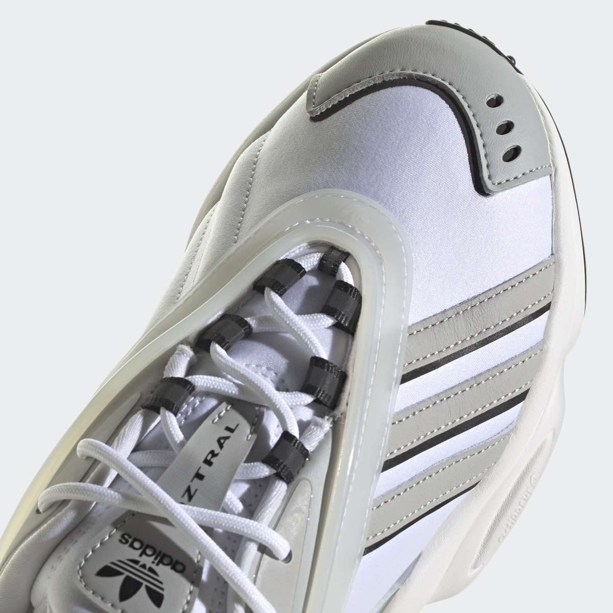 Adidas Oztral Schuh. 10