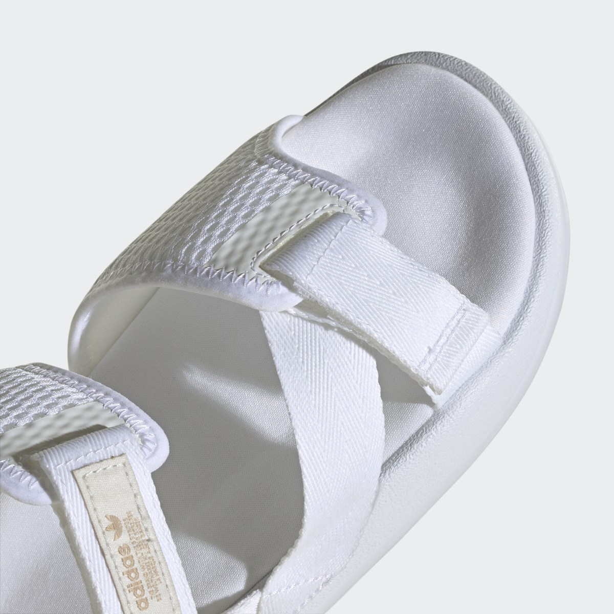 Adidas adilette Adventure Sandale. 9