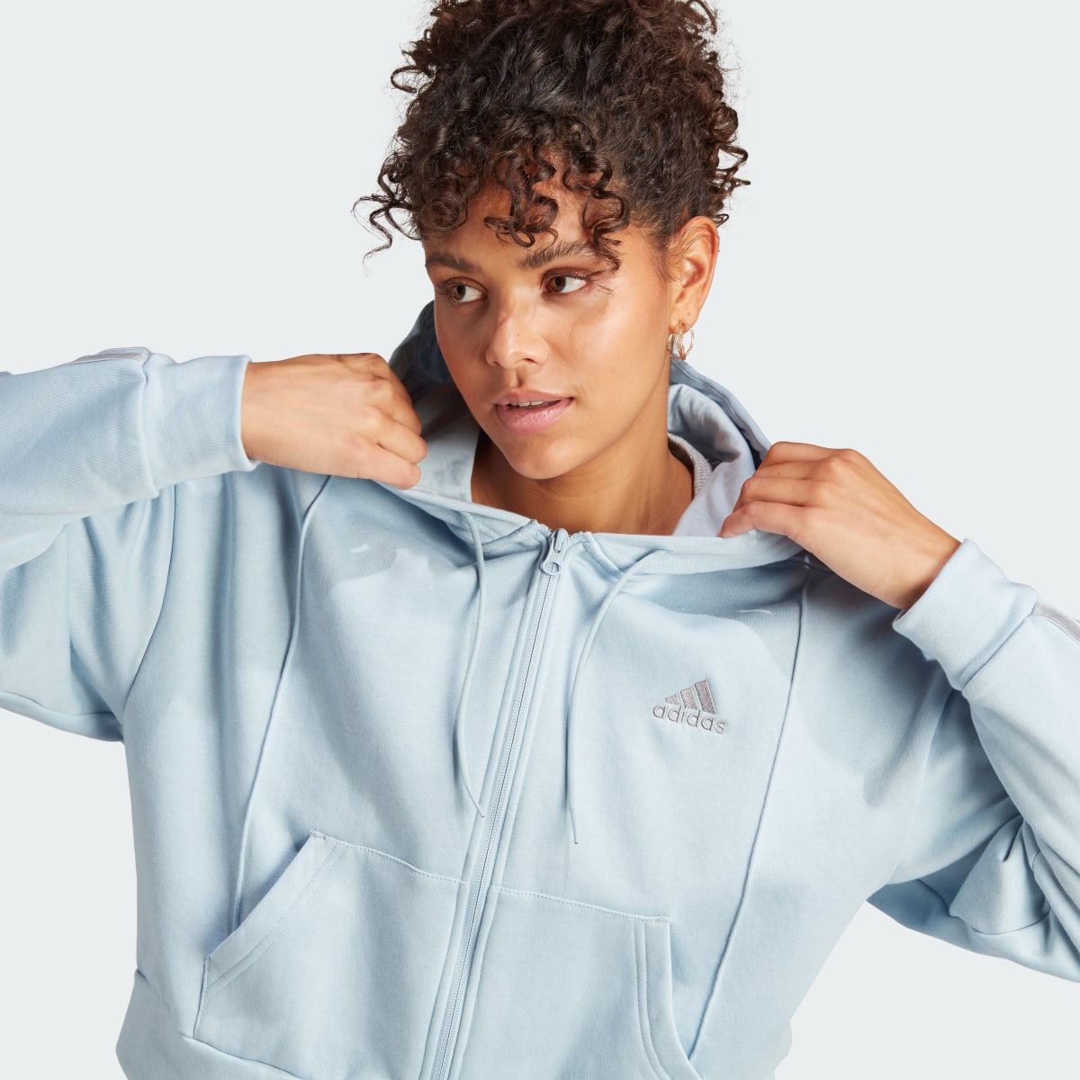 Adidas Energize Track Suit. 8