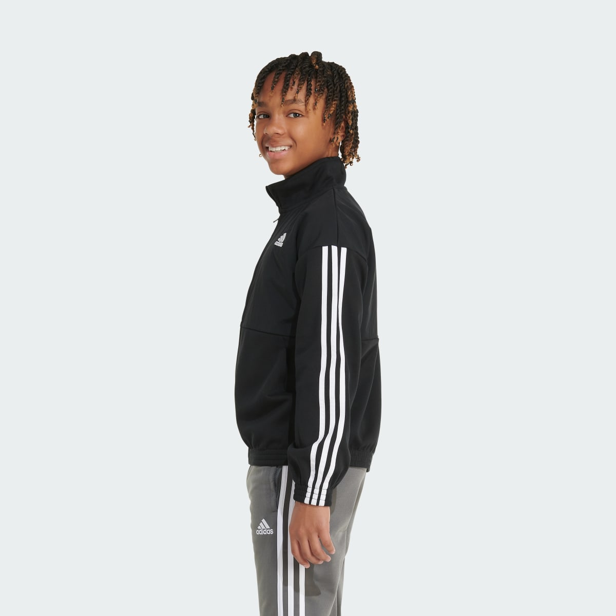 Adidas LIFESTYLE JACKET. 5