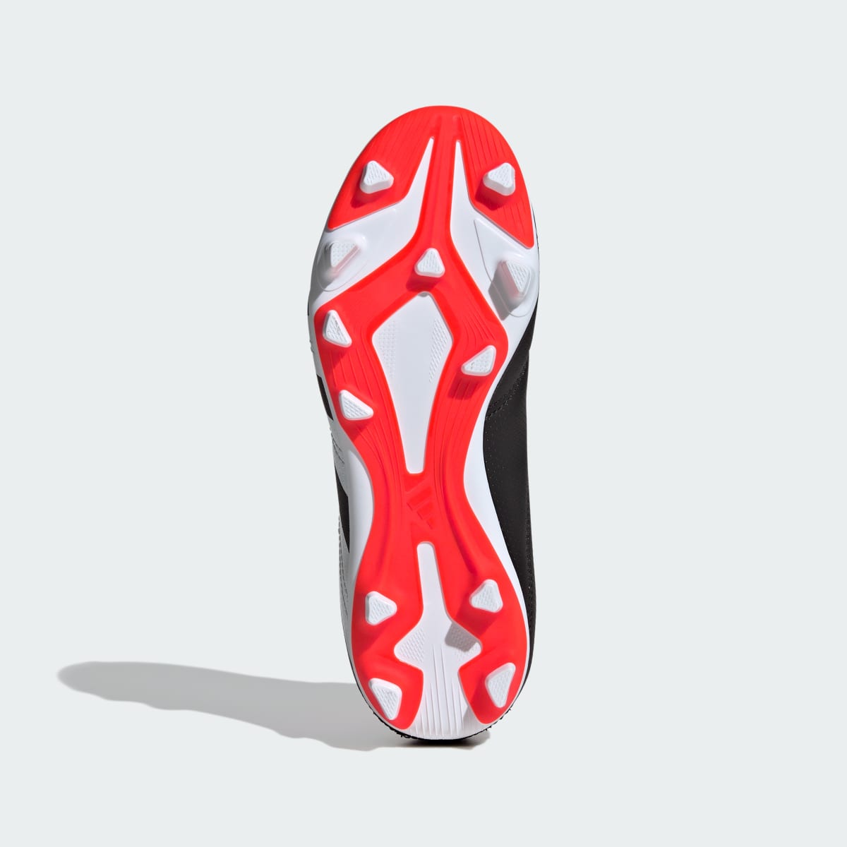 Adidas Calzado de fútbol Predator 24 Club Sock Multiterreno. 4