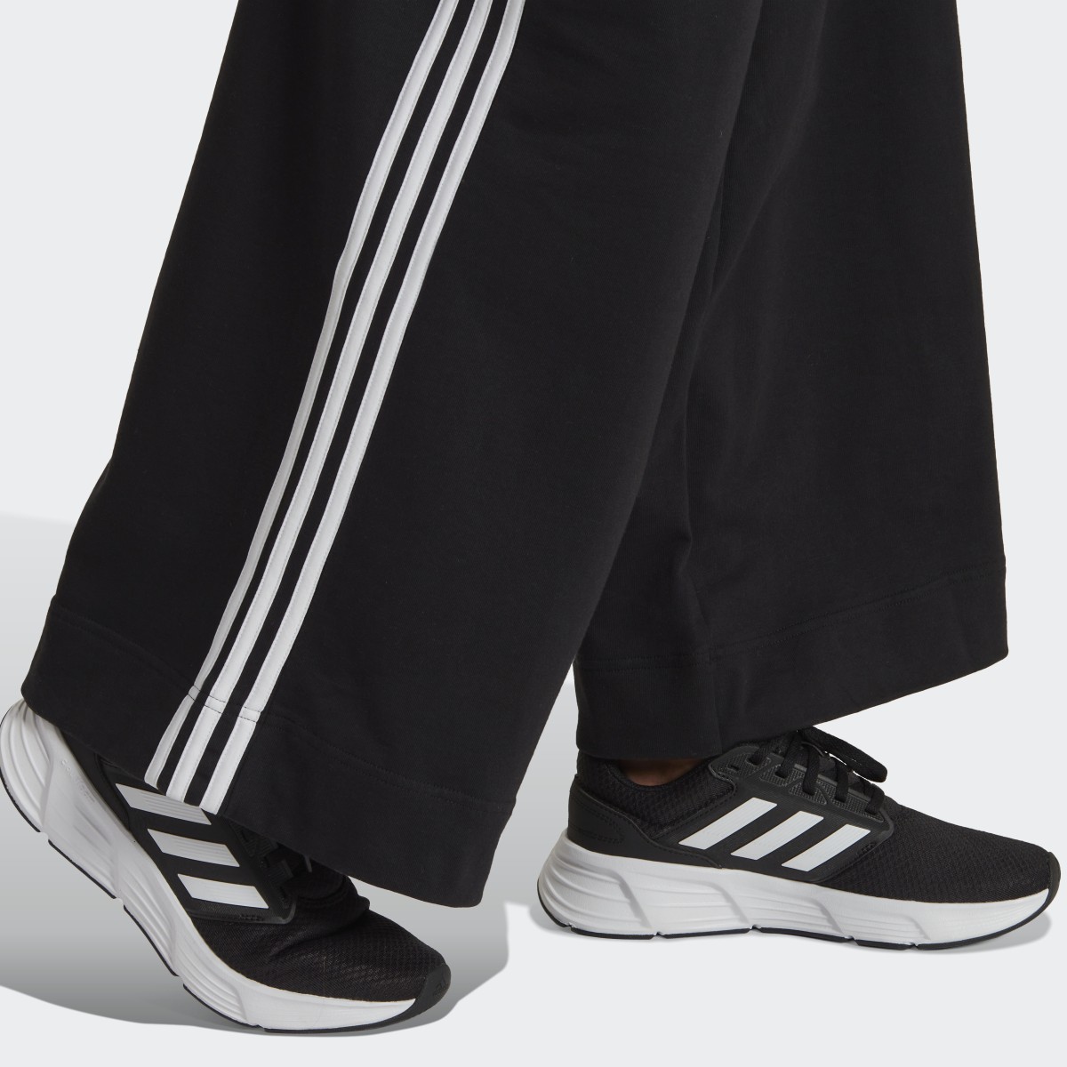 Adidas Pants 3 Franjas Essentials Pierna Ancha. 6