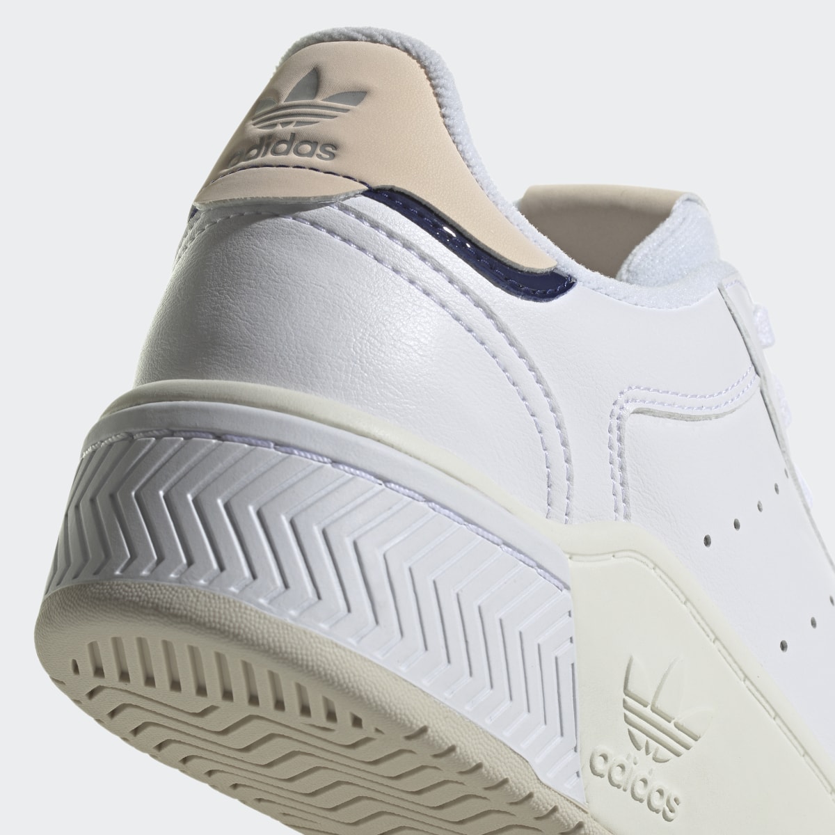 Adidas Court Tourino Bold Schuh. 10