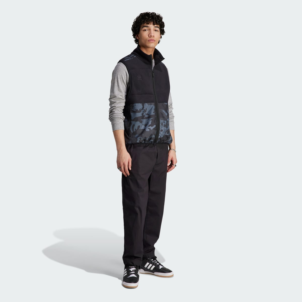 Adidas Graphics Camo Reversible Fleece Vest. 5