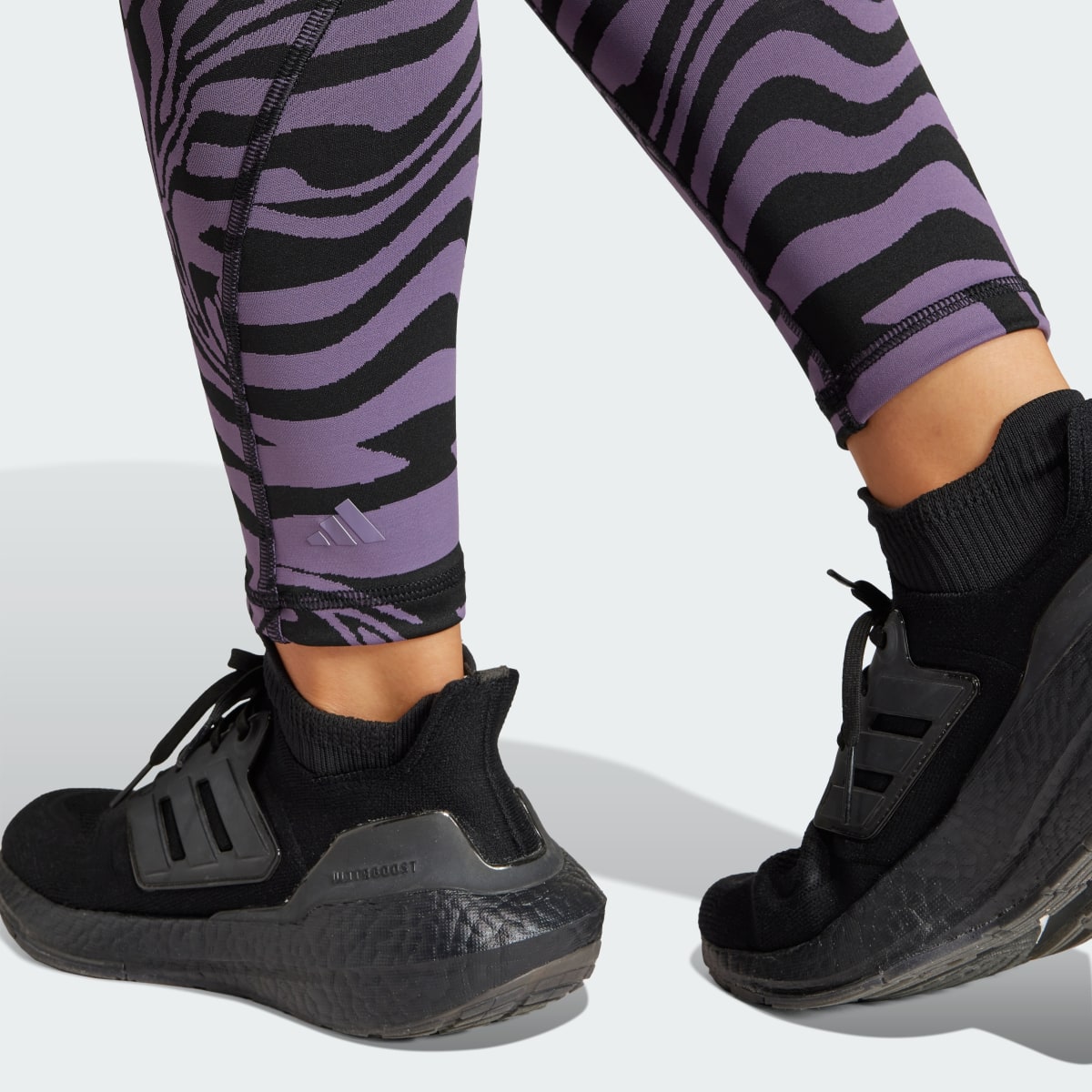 Adidas Optime TrainIcons Jacquard 3-Stripes Leggings. 5