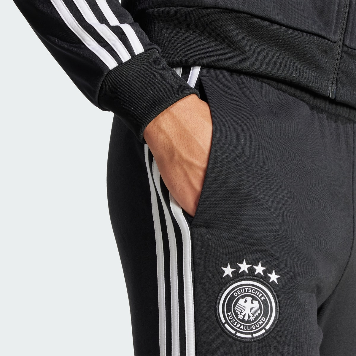 Adidas DFB DNA Jogginghose. 6