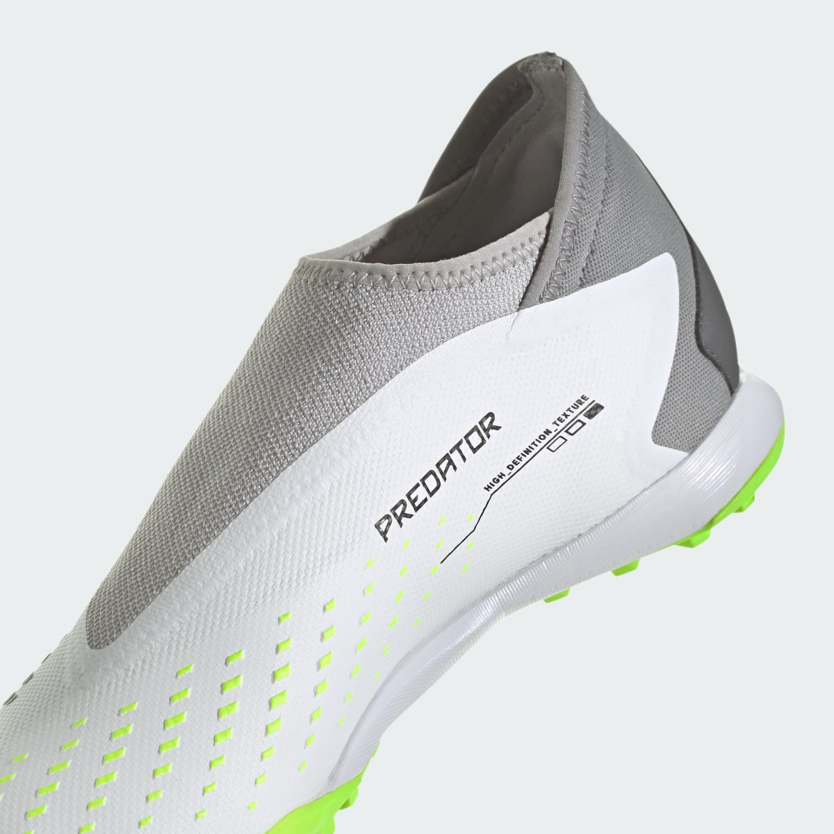 Adidas Calzado de Fútbol Predator Accuracy.3 Sin Cordones Pasto Sintético. 10