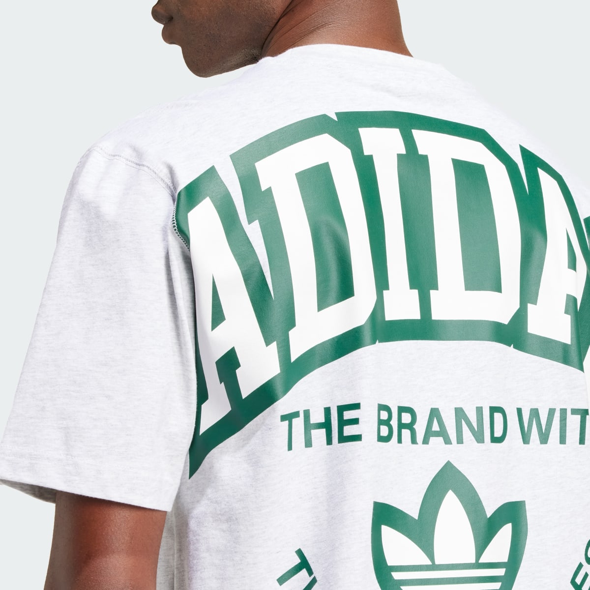 Adidas T-shirt manches courtes VRCT. 6