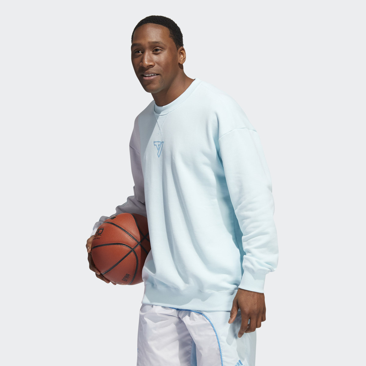 Adidas Sweatshirt Trae. 4