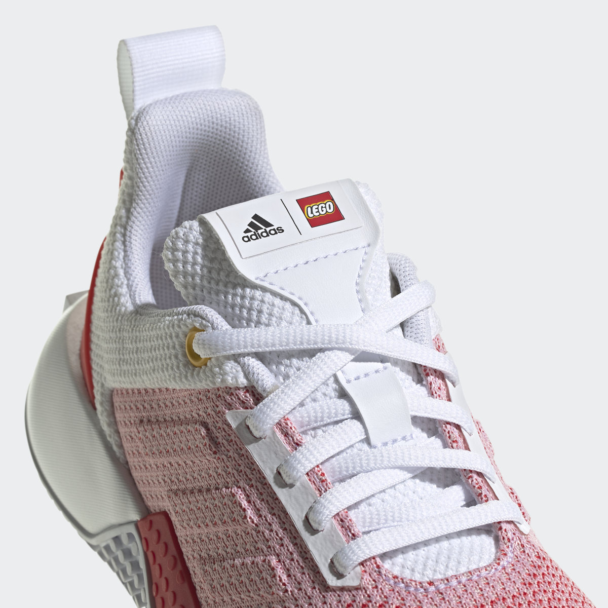 Adidas x LEGO Sport Pro Laufschuh. 12