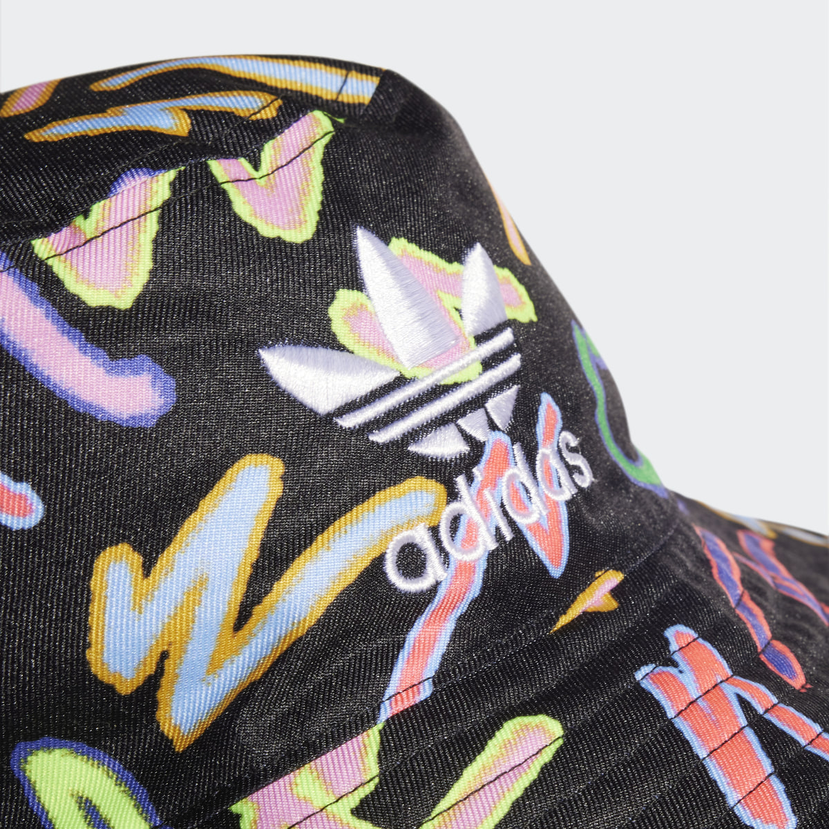 Adidas Bucket Hat. 5