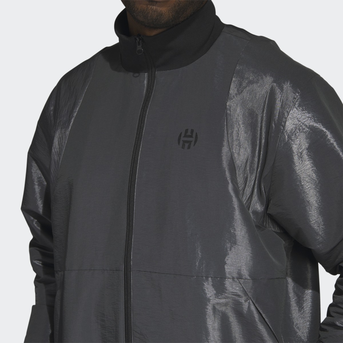 Adidas Chaqueta Harden Traveler. 8