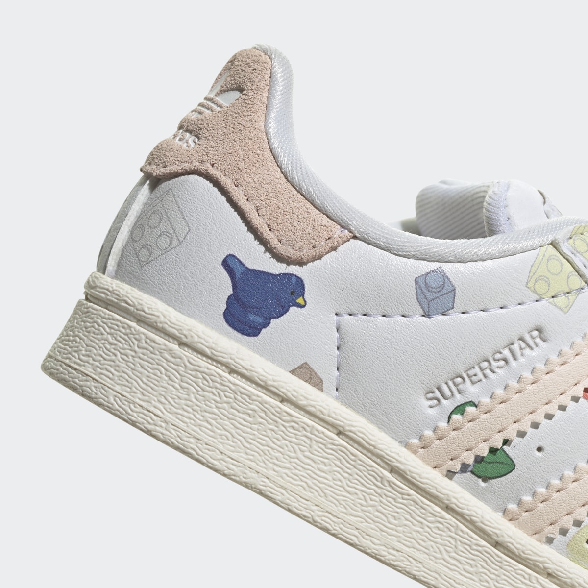 Adidas Zapatilla adidas Superstar x LEGO®. 10