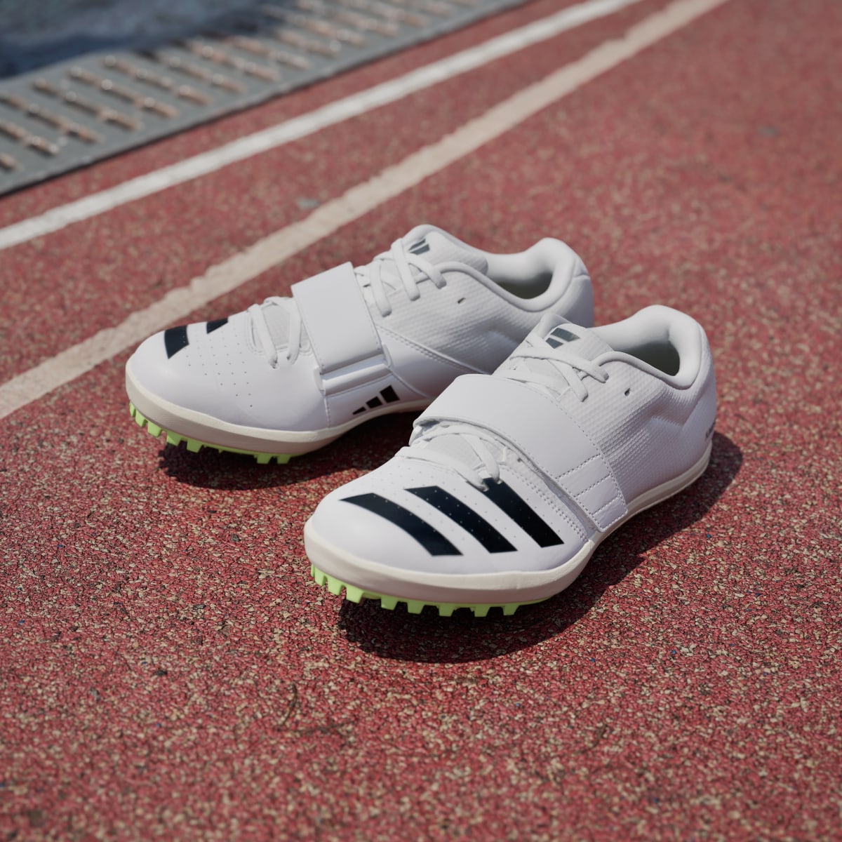 Adidas Scarpe da atletica Jumpstar. 4