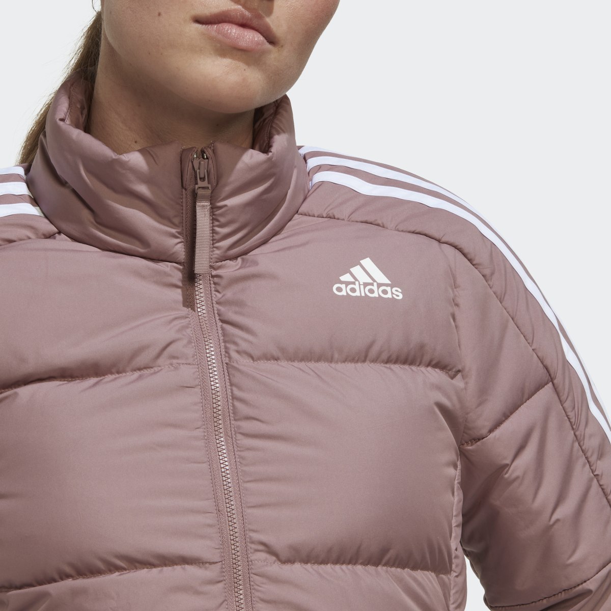 Adidas Chaqueta de plumón Essentials Midweight. 9