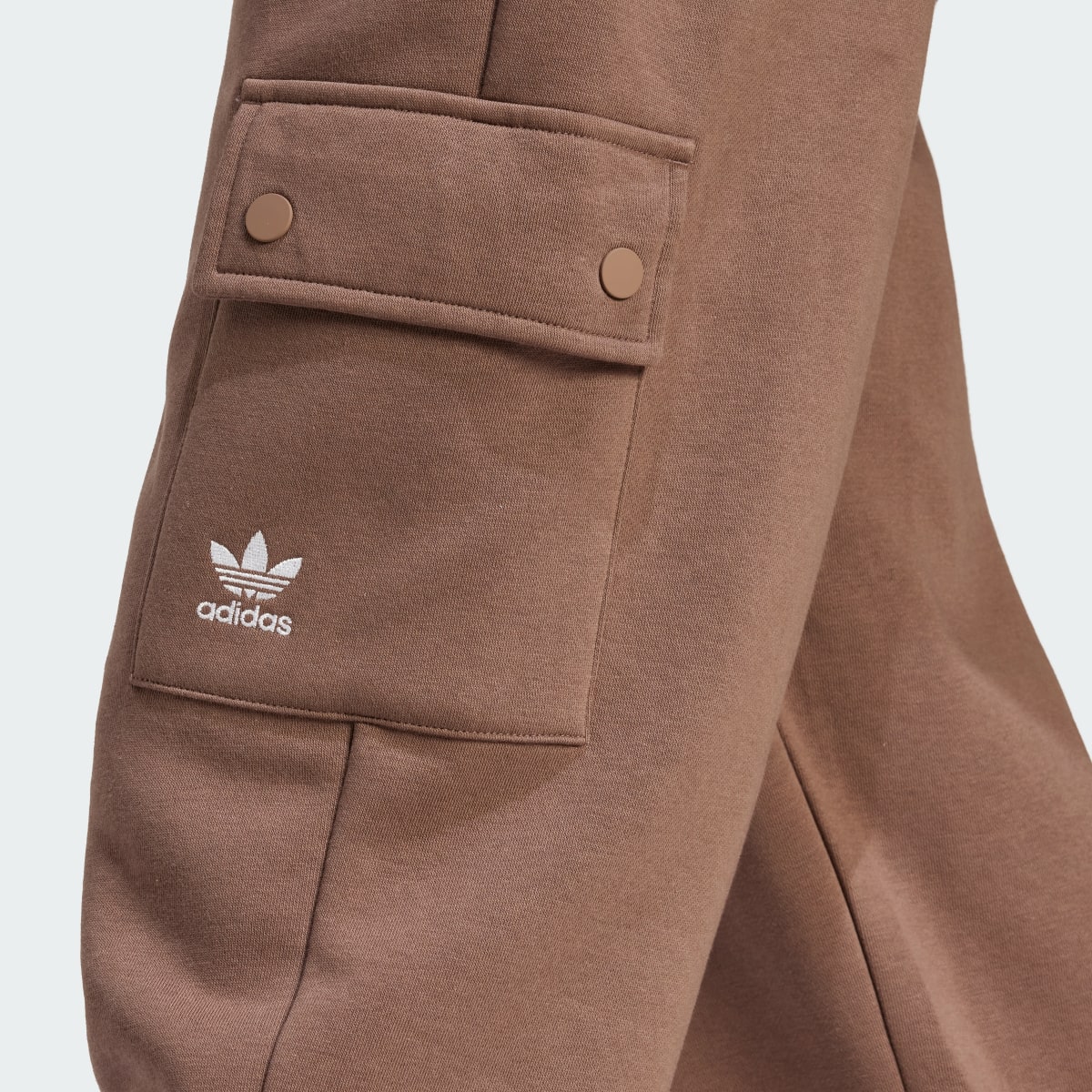 Adidas Calças Cargo em Fleece Essentials. 5