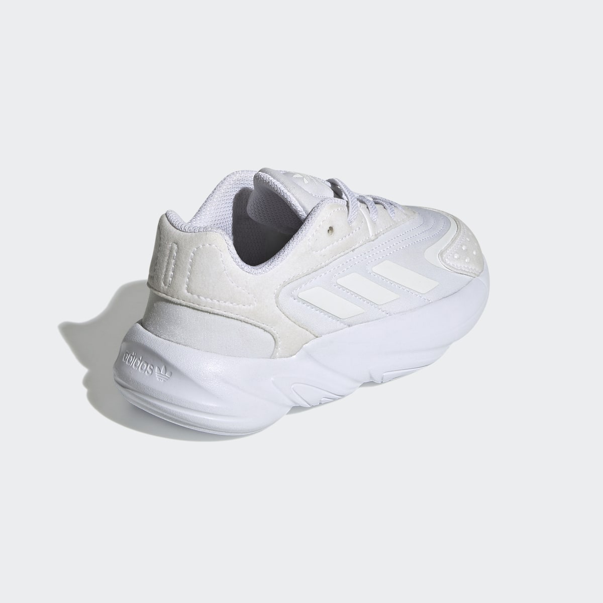 Adidas Chaussure Ozelia. 6