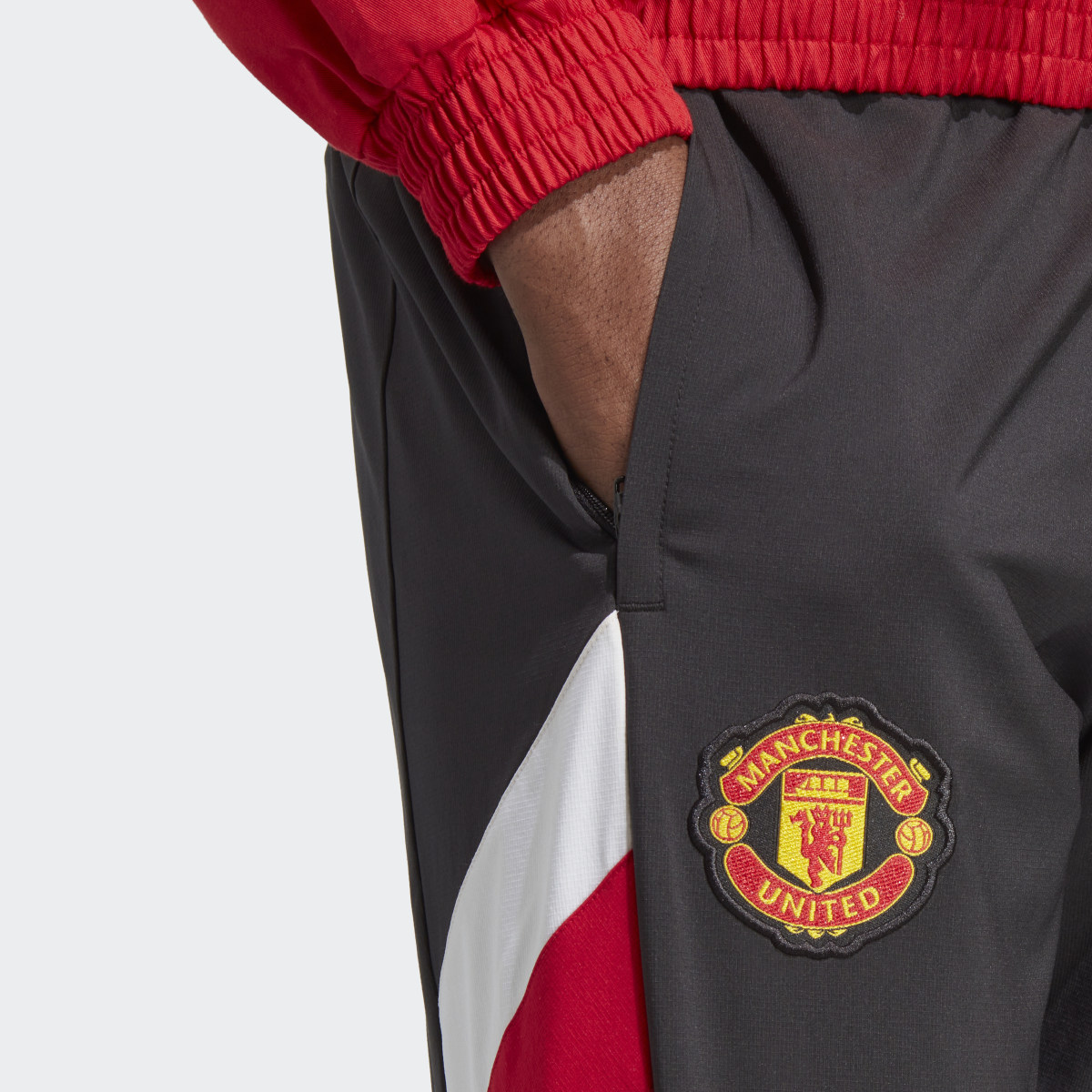 Adidas Manchester United Icon Woven Pants. 5