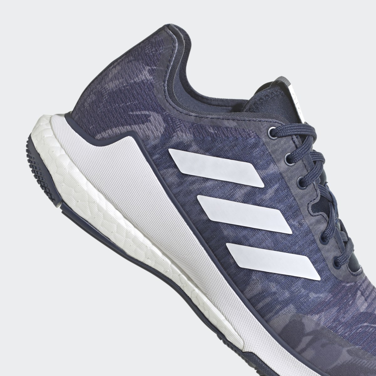 Adidas Chaussure Crazyflight. 4